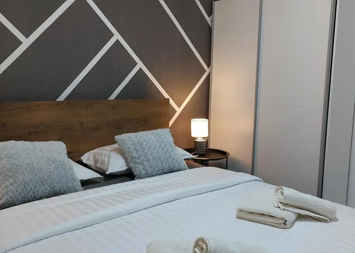 Apartamento Two Bedroom *